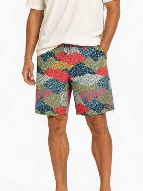 SAXX Betawave Boardshorts Cheeta Printed Swim Trunks Quick Dry Beach Size 36